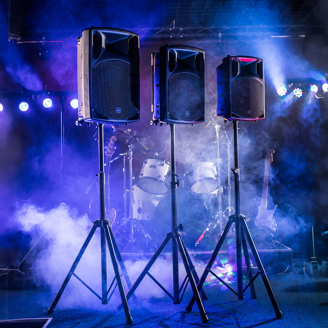 QX Series portable powered PA unit with Bluetooth