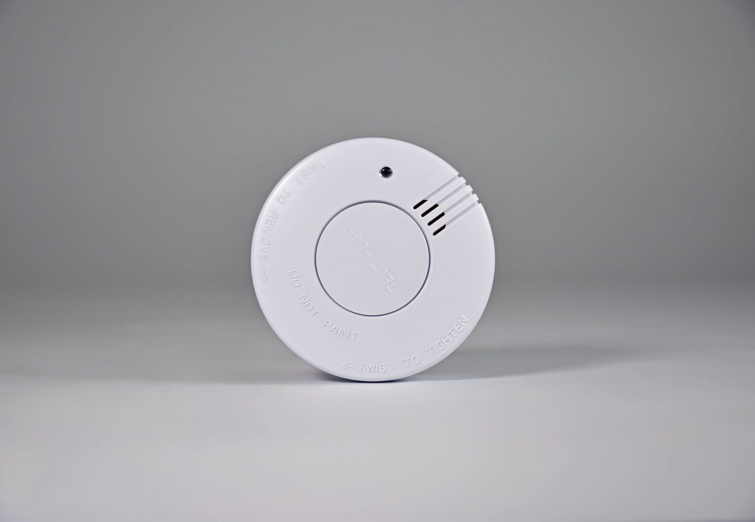 Photoelectric Smoke Detector with Hush Feature
